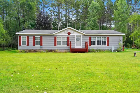10648 Pine Woods Ln, Coleman, WI 54112