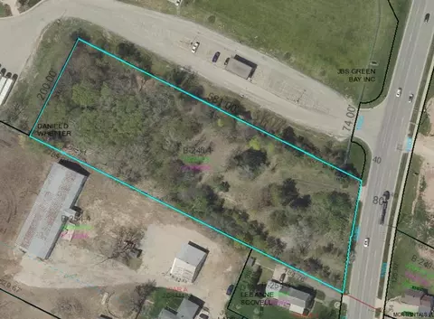 1360 Lime Kiln Rd, Green Bay, WI 54311