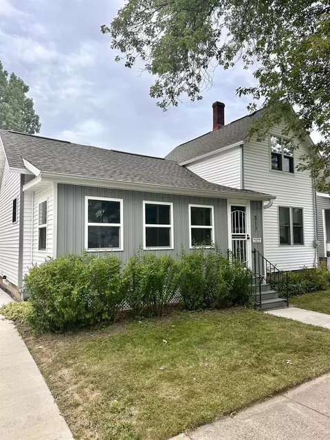 817 W Franklin St, Appleton, WI 54914