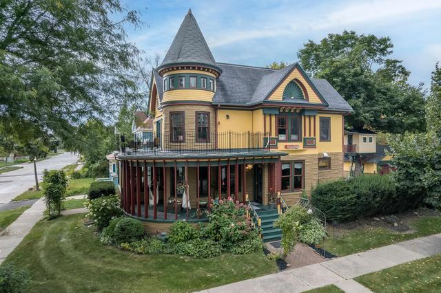 319 N Lawe St, Appleton, WI 54911