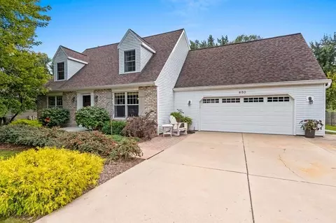 630 Brookridge St, Green Bay, WI 54301
