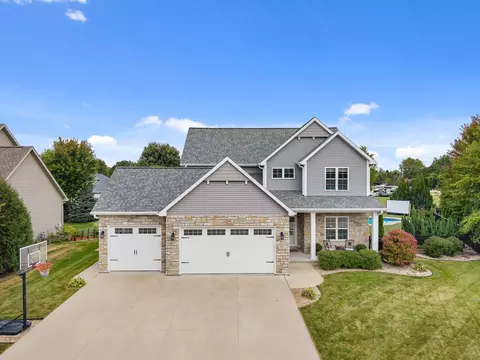 5212 N Rosemary Dr, Appleton, WI 54913