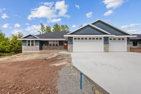 3829 Van Lanen Rd, Green Bay, WI 54311