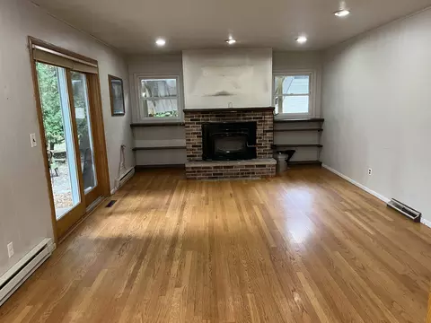 Living - 1118 E Grant St, Appleton, WI 54911 photo 4 of 4