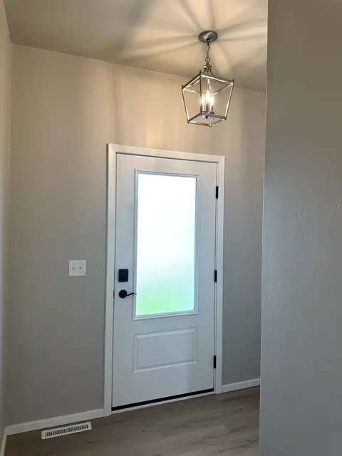 Entry Way - W6539 E Steamboat Lane, Appleton, WI 54915 photo 2 of 2