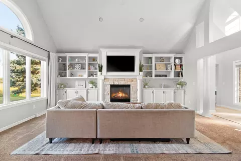 Living - 4715 N Brookshire Dr, Appleton, WI 54913 photo 3 of 3