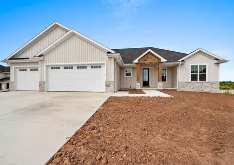 3754 Lyla May Ct, De Pere, WI 54115