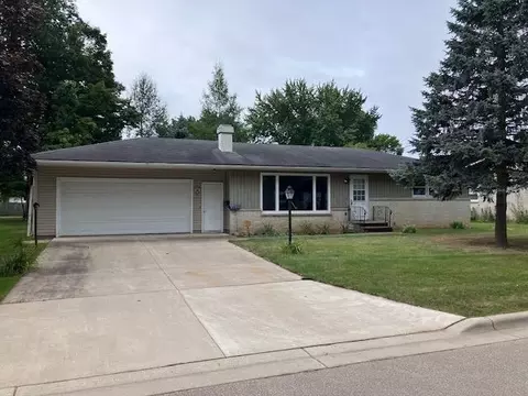 204 N Humphrey Cir, Shawano, WI 54166
