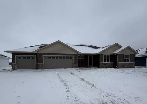 4618 Paul Ln, Green Bay, WI 54313