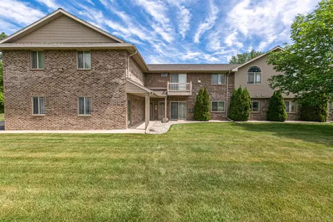 3329 N Casaloma Dr #26, Grand Chute, WI 54913