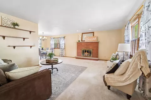 513 E Greenfield St, Appleton, WI 54911 photo 3