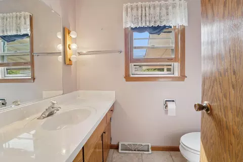 513 E Greenfield St, Appleton, WI 54911 photo 16