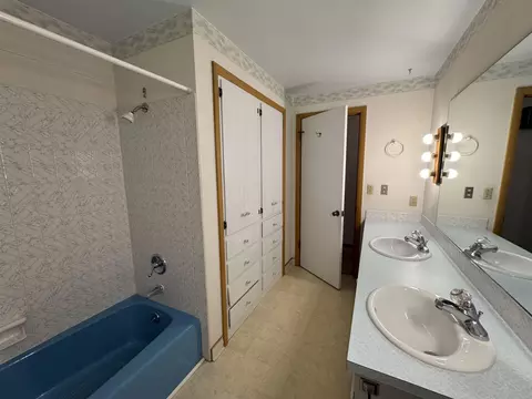 2503 E Harmon St, Appleton, WI 54915 photo 36