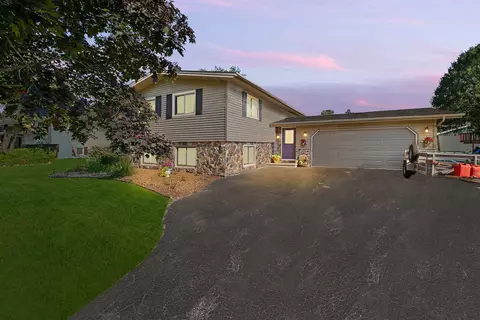 n8861 Mallard Lane, Fond Du Lac, WI 54937