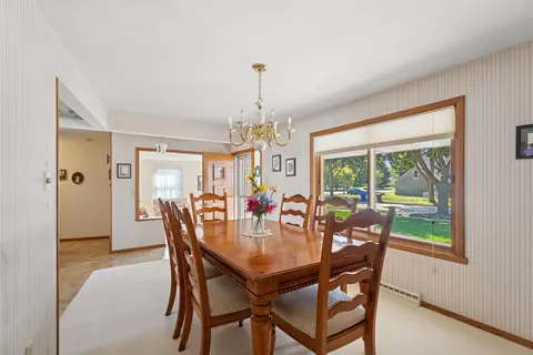Dining - 718 E Lindbergh St, Appleton, WI 54911 photo 1 of 1