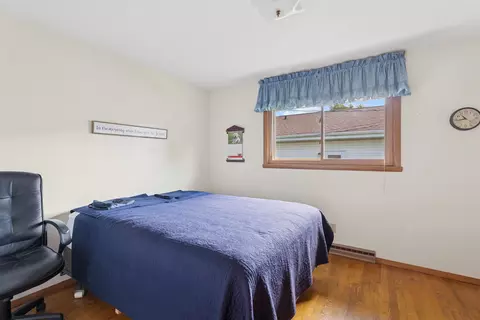 Bedroom - 718 E Lindbergh St, Appleton, WI 54911 photo 2 of 4
