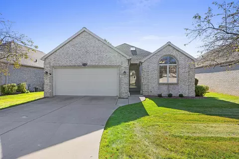 504 S Langlade Ct #21, Green Bay, WI 54301