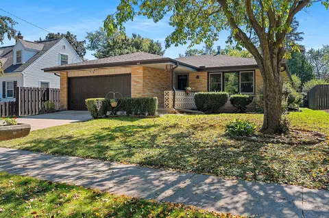 625 E Grant St, Appleton, WI 54911