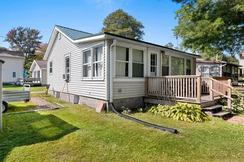 w6007 Lake Drive, Shawano, WI 54166