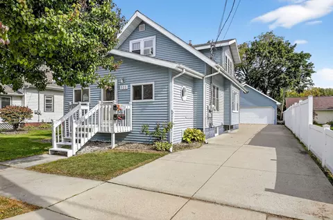 522 Washington Ave, Neenah, WI 54956