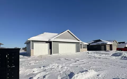 4610 Paul Ln, Green Bay, WI 54313