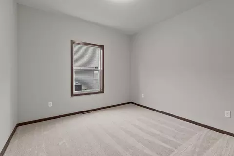 Bedroom - 3710 E Callalilly Ln, Appleton, WI 54913 photo 3 of 3
