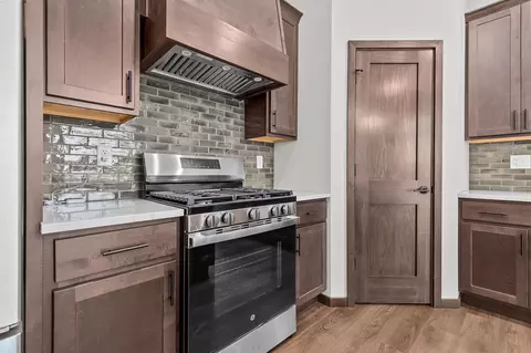 Kitchen - 3710 E Callalilly Ln, Appleton, WI 54913 photo 3 of 3