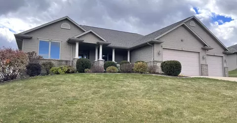 413 Harvest Hill Dr, Denmark, WI 54208