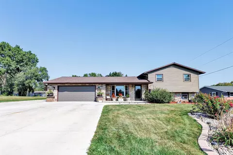2219 Moonrise Ct, Green Bay, WI 54311