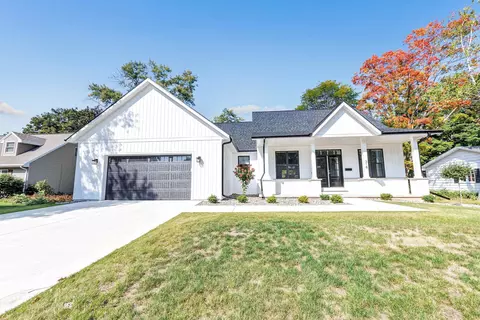 318 S Webster Ave, De Pere, WI 54115