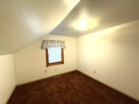 Bedroom - 1734 N Mason St, Appleton, WI 54914 photo 2 of 7