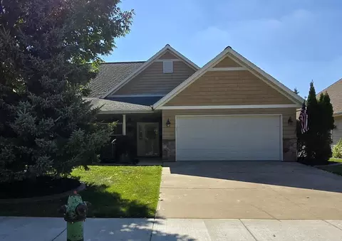 1153 W Ducharme St, Kaukauna, WI 54130