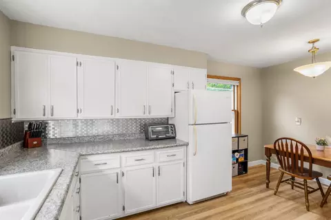 2103 N Clark St, Appleton, WI 54911 photo 2