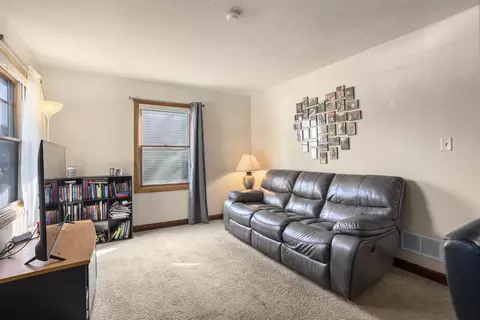 2103 N Clark St, Appleton, WI 54911 photo 9