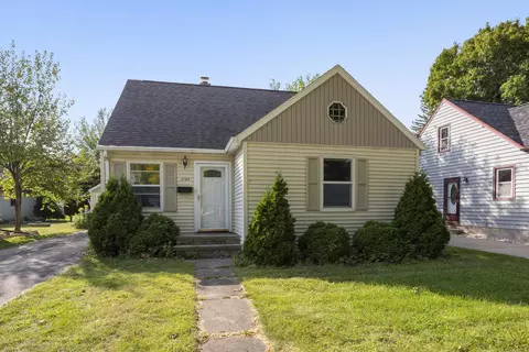 2103 N Clark St, Appleton, WI 54911 photo 23