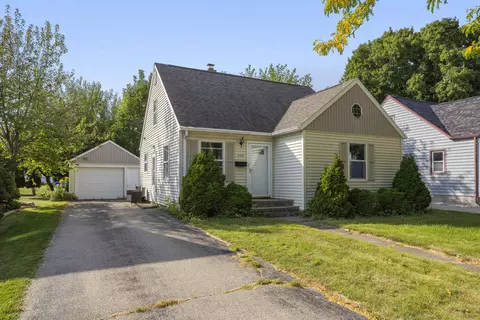 2103 N Clark St, Appleton, WI 54911