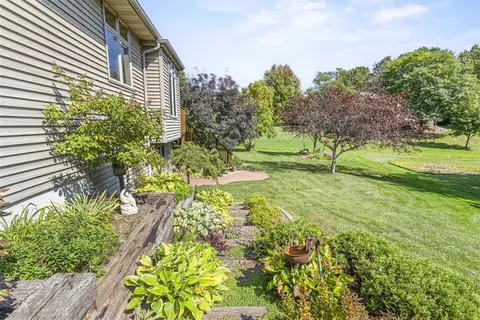 Exterior - n350 Candlelite Way, Appleton, WI 54915 photo 13 of 25