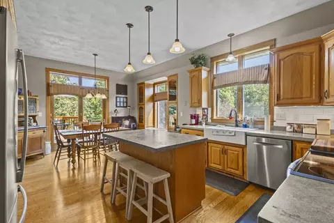 Kitchen - n350 Candlelite Way, Appleton, WI 54915 photo 6 of 9