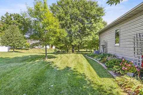 Exterior - n350 Candlelite Way, Appleton, WI 54915 photo 5 of 25