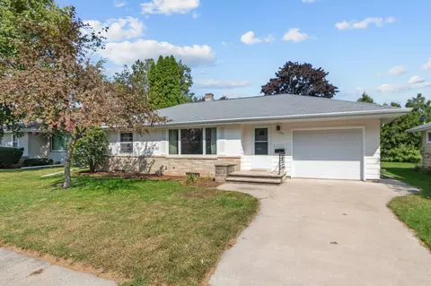 1218 W Brewster St, Appleton, WI 54914 photo 3