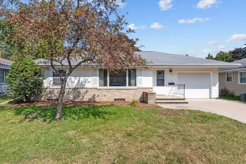 1218 W Brewster St, Appleton, WI 54914