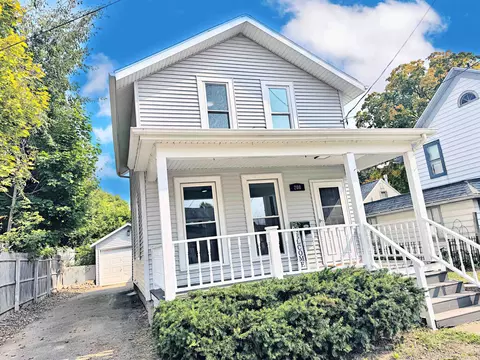 208 N Kin St, Appleton, WI 54911