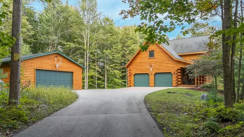 3812 Brehmer Rd, Abrams, WI 54101