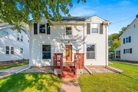 618 Oak St, Neenah, WI 54956