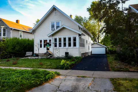 1011 W Oklahoma St, Appleton, WI 54914