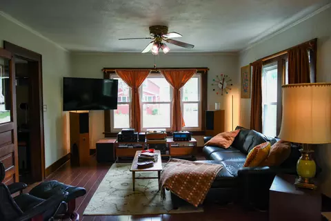 Living - 1011 W Oklahoma St, Appleton, WI 54914 photo 2 of 3
