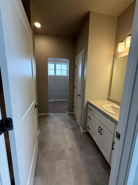 Bath - n9305 Gemstone Court, Appleton, WI 54915 photo 1 of 4