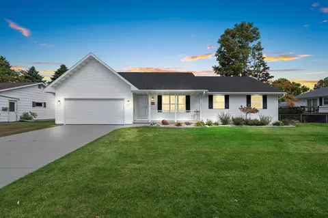 1305 Center St, Kewaunee, WI 54216