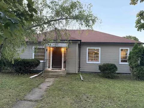 401 E Beacon Ave, New London, WI 54961