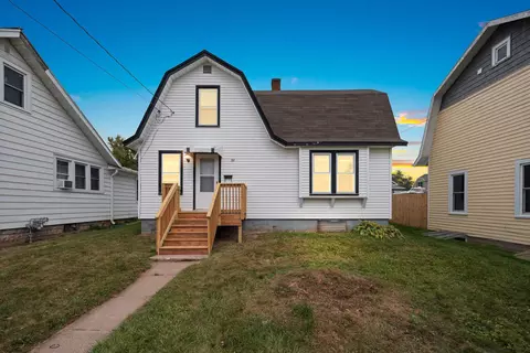 51 Wilson St, Clintonville, WI 54929